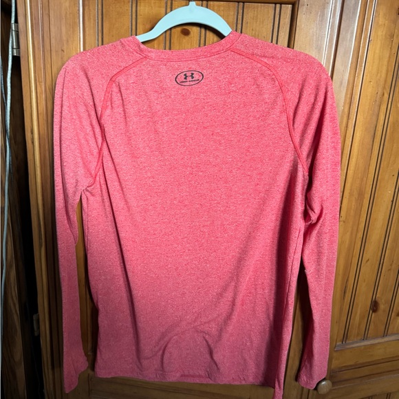 Under Armour Heather Red Crew Neck Shirt - Picture 3 of 3